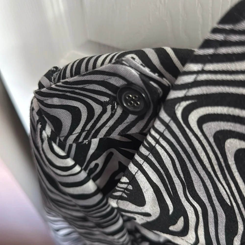 Stylish Julie Mitchell Zebra Print Women's Coat size XL petite